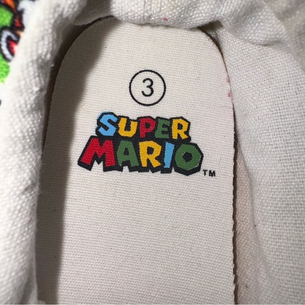 Super Mario Kids Size 3 Sneakers Nintendo 2023 Canvas Lace Up Shoes - Picture 8 of 8